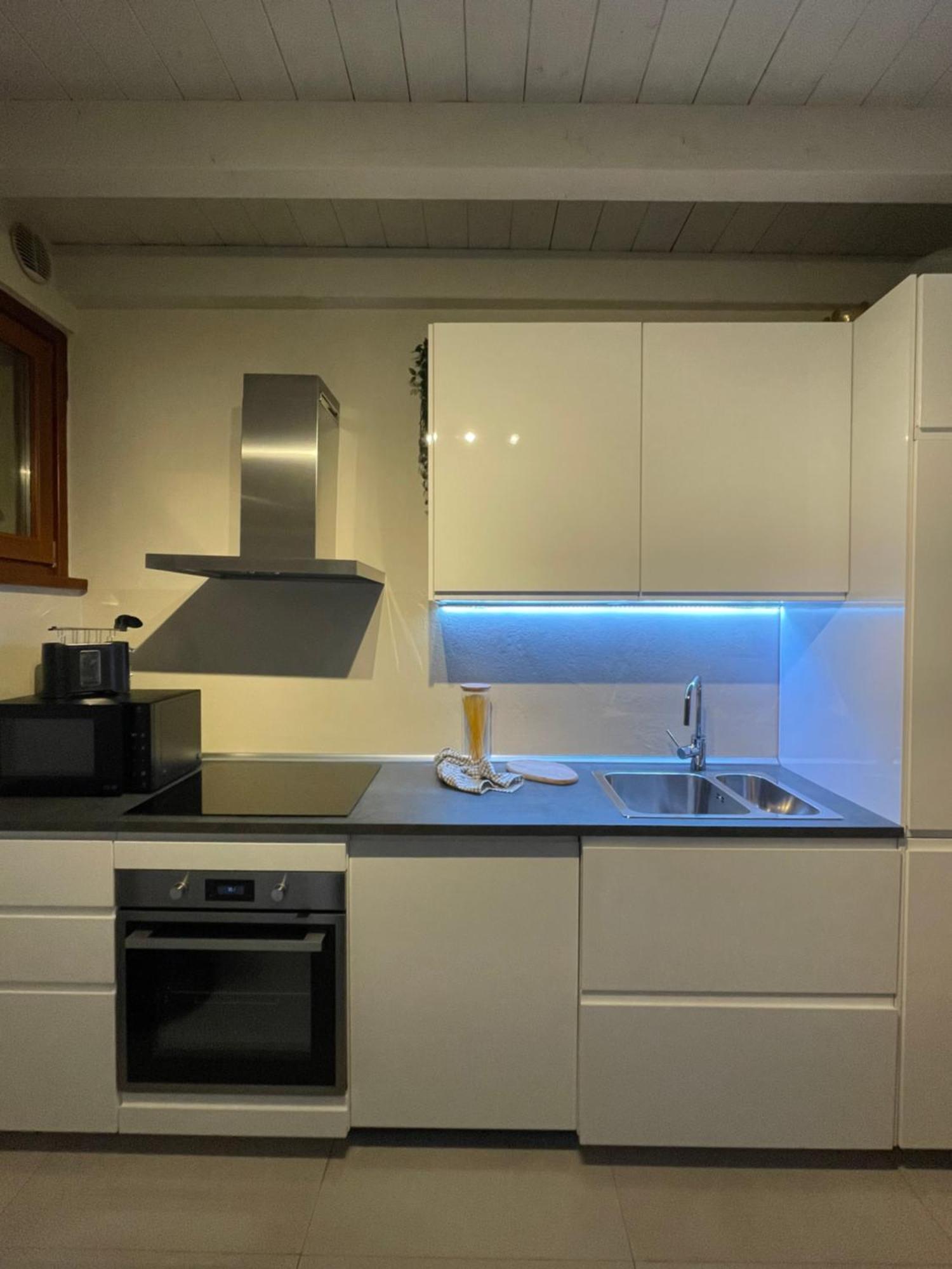 Amelie Apartment ديسينسانو ديل غاردا المظهر الخارجي الصورة